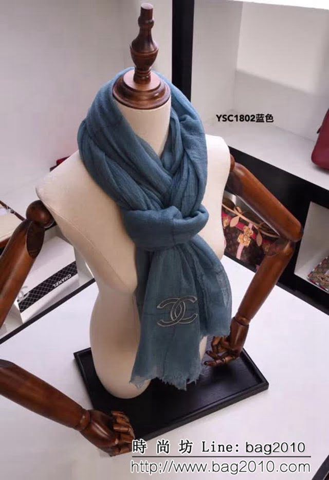 CHANEL香奈兒官網同步 小香純羊絨超薄款圍巾 YSC1802 LLWJ6539